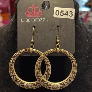 Paparazzi casual wear earrings